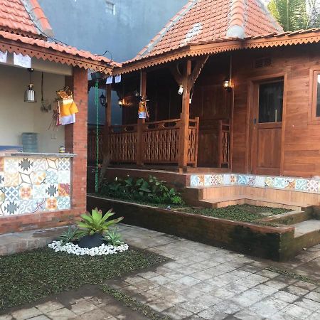 Bharata Beach House Keramas Exterior photo